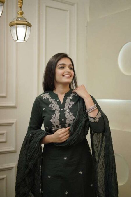 Women's Cotton Embroidery Straight Kurti Pant With Dupatta Set